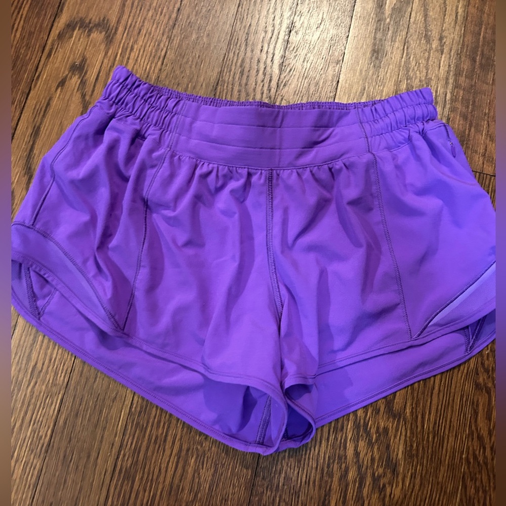 Lululemon hotty hot LR 2.5” Purple Women's Athletic Shorts